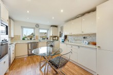 Images for Delahays Drive, Hale, WA15