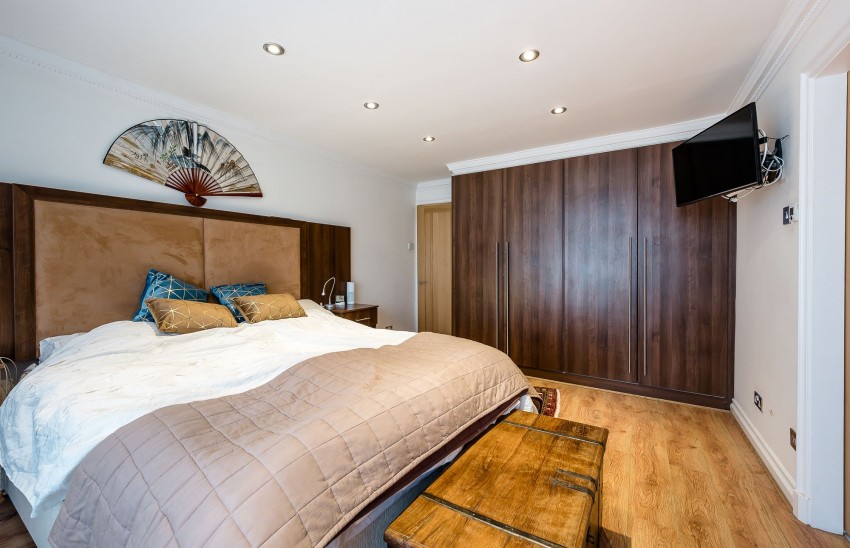 Images for Delahays Drive, Hale, WA15