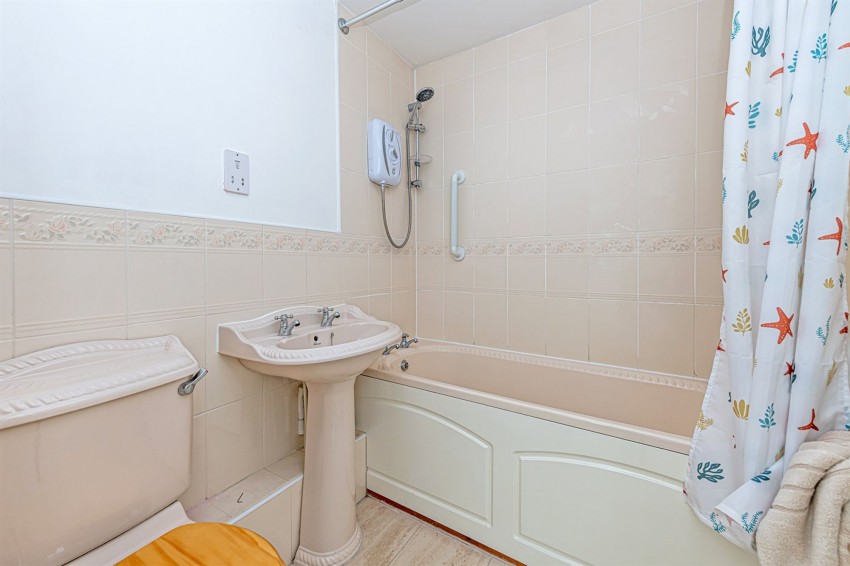 Images for Ferma Lane, Great Barrow, CH3