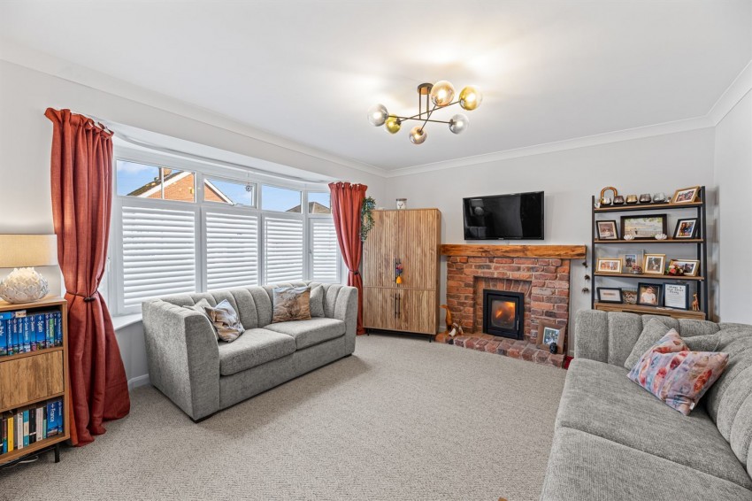 Images for Greenside Avenue, Frodsham, WA6