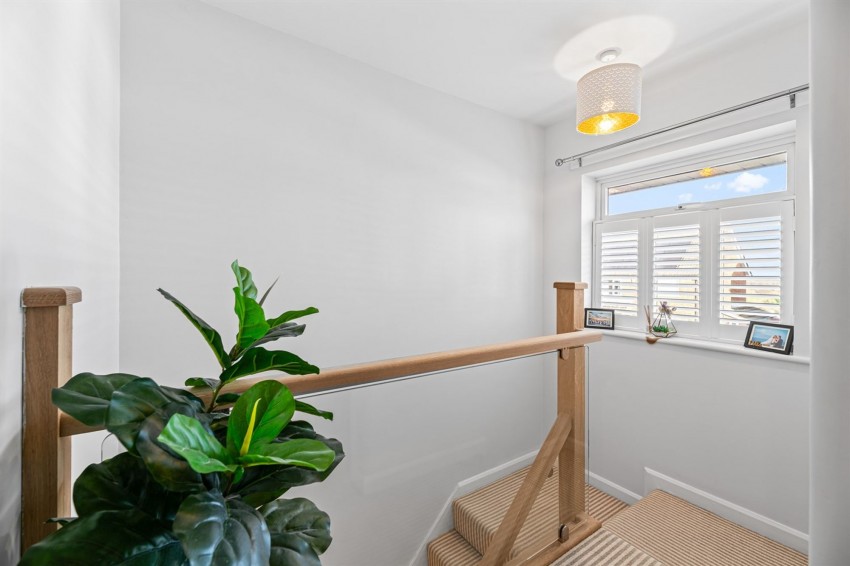 Images for Greenside Avenue, Frodsham, WA6