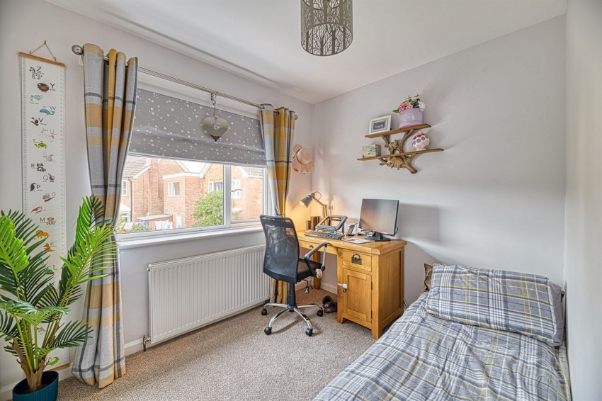 Images for Greenside Avenue, Frodsham, WA6