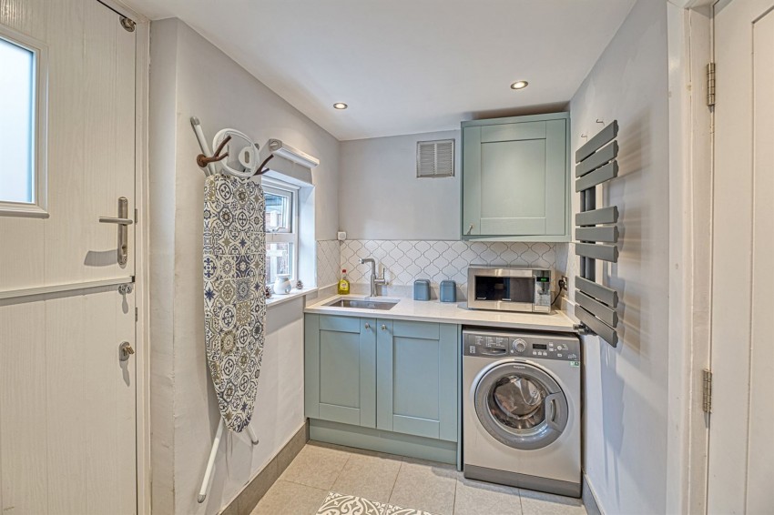 Images for Greenside Avenue, Frodsham, WA6