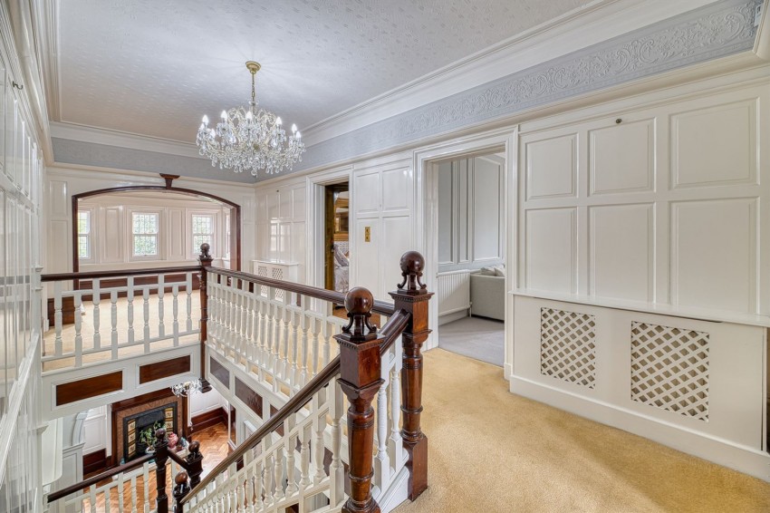 Images for 77 Fluin Lane, Frodsham, WA6