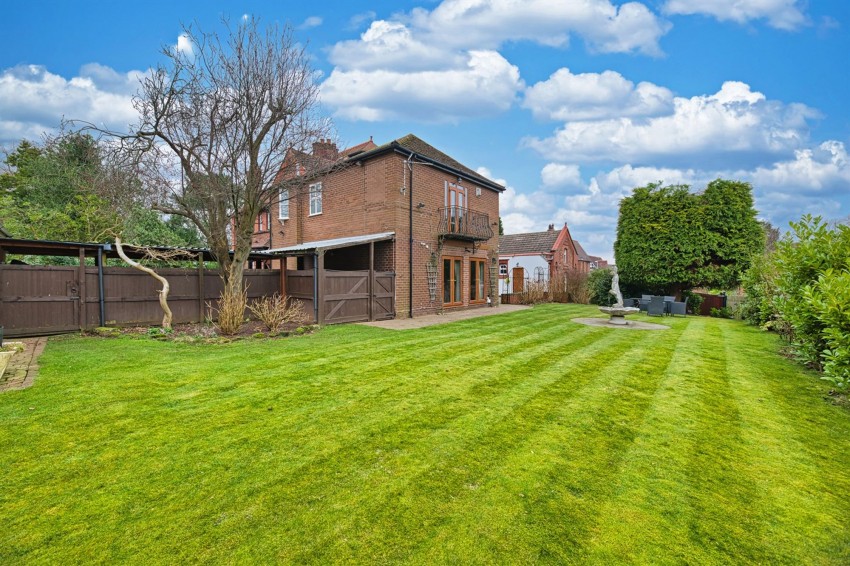 Images for 77 Fluin Lane, Frodsham, WA6