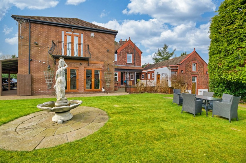 Images for 77 Fluin Lane, Frodsham, WA6