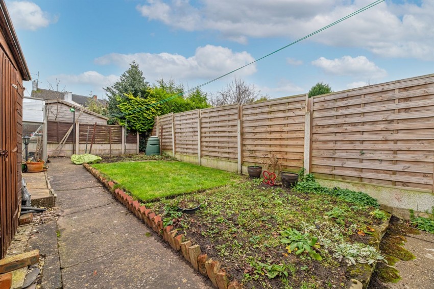 Images for Hawthorne Road, Frodsham, WA6