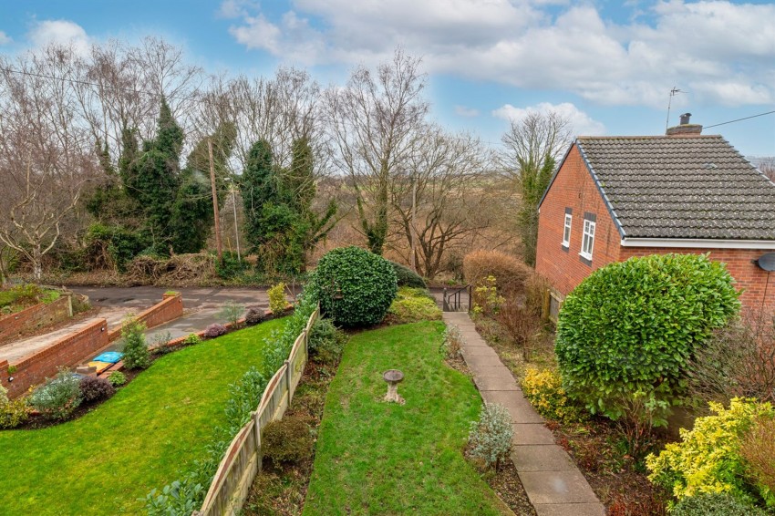 Images for Hawthorne Road, Frodsham, WA6