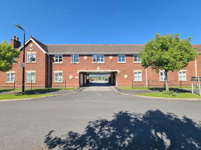 Balliol Court, Sale, M33