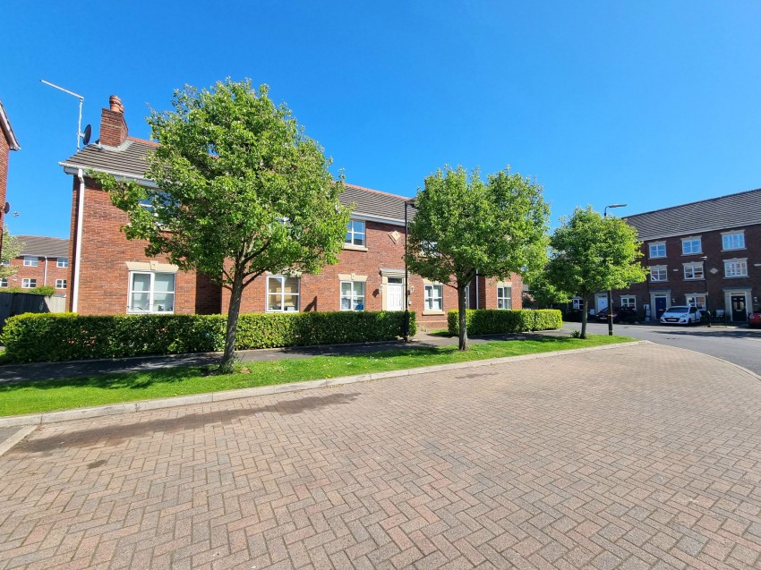 Images for Balliol Court, Sale, M33