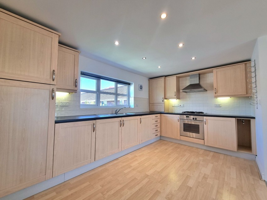 Images for Balliol Court, Sale, M33