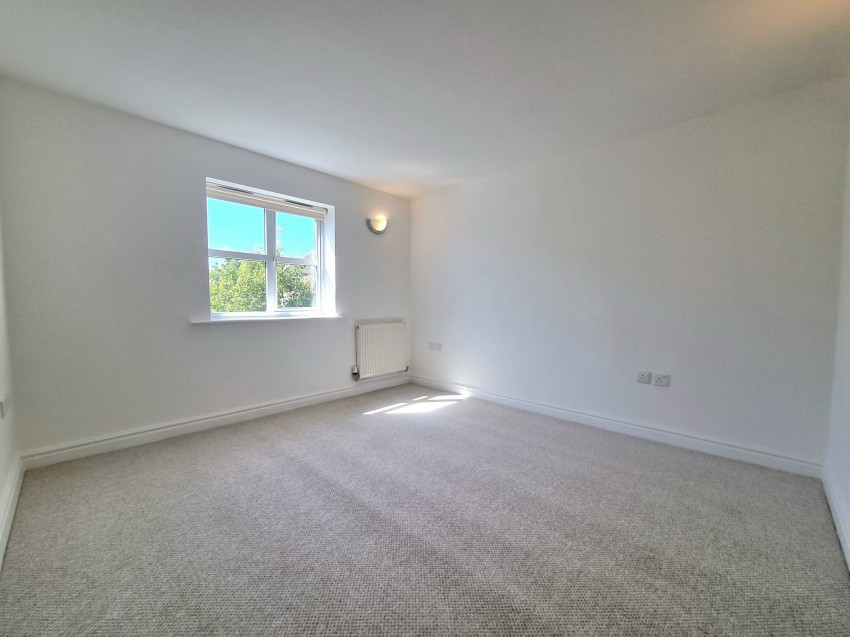 Images for Balliol Court, Sale, M33