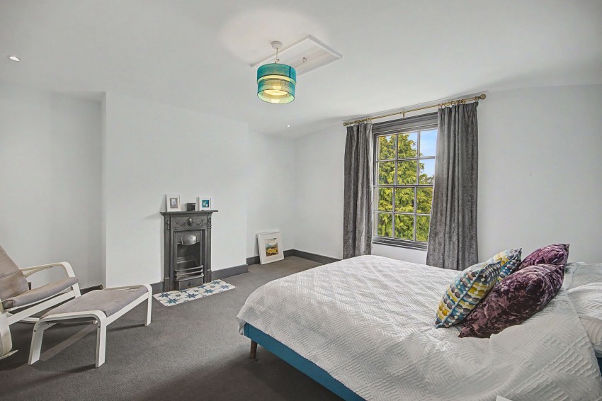 Images for 15 The Firs, Bowdon, WA14
