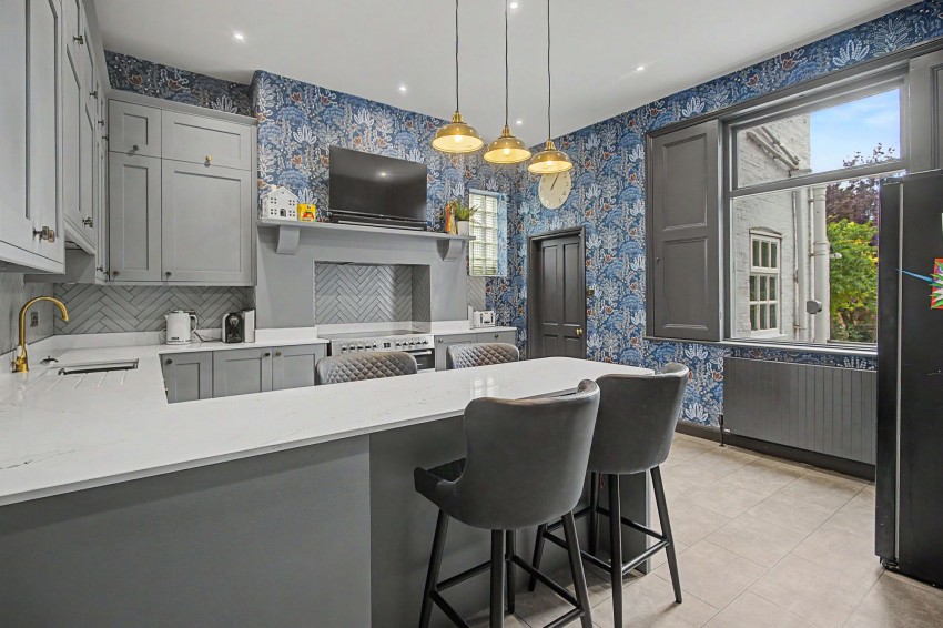 Images for 15 The Firs, Bowdon, WA14