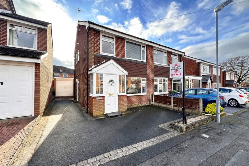 Fielding Avenue, Poynton, SK12