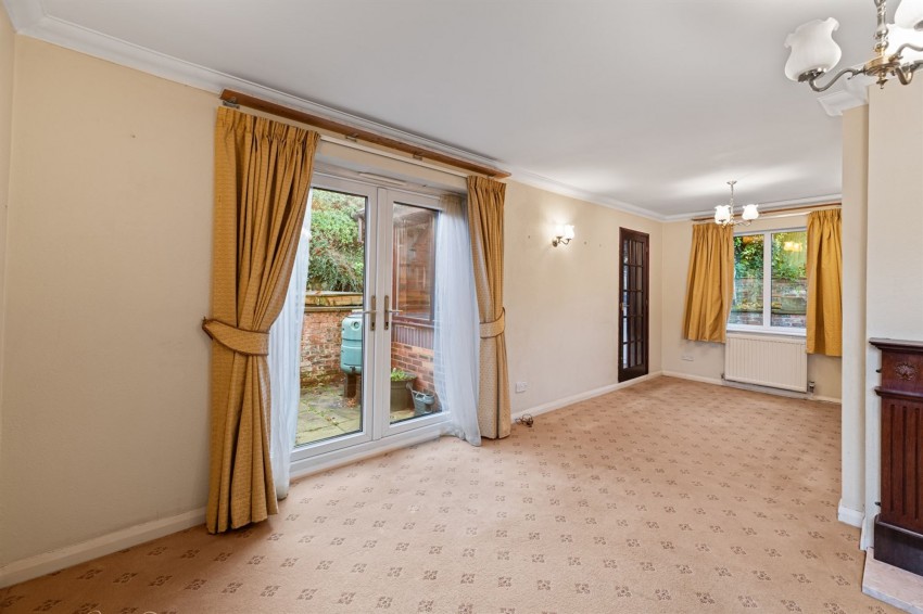 Images for St. Lukes Way, Frodsham, WA6