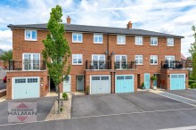 Images for Hangar Crescent, Woodford, SK7