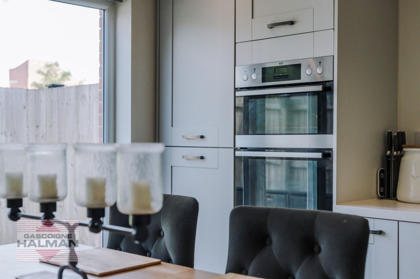 Images for Hangar Crescent, Woodford, SK7