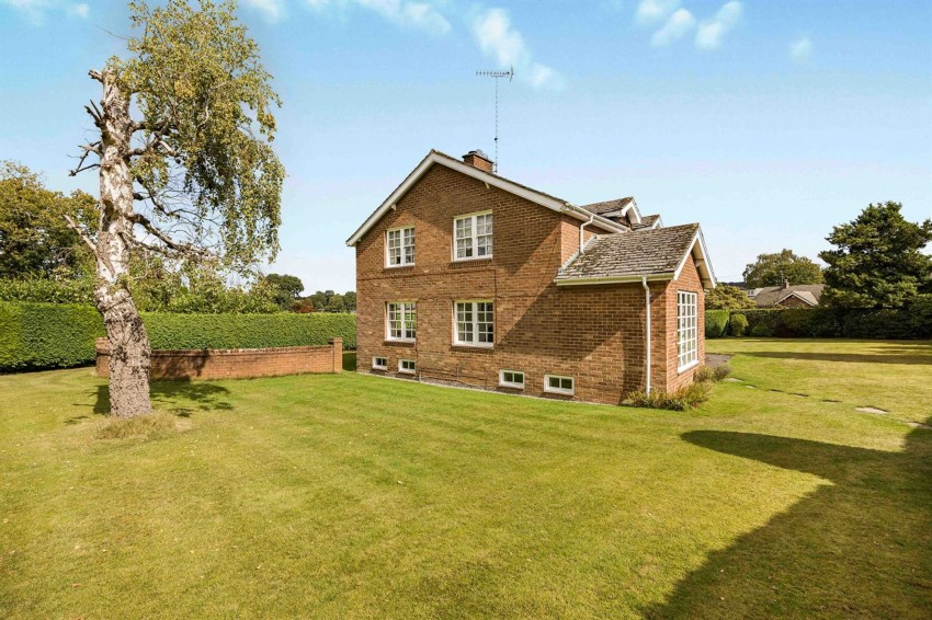 Images for Meadow Drive, Prestbury, SK10