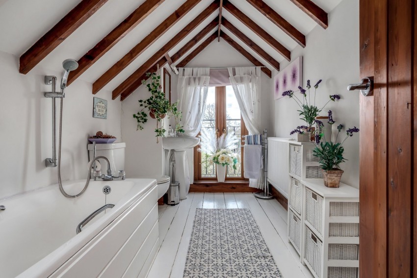 Images for Paddock Hill, Mobberley, WA16