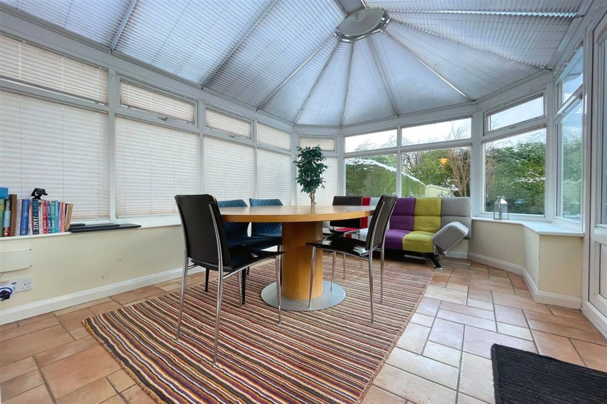 Images for Meadway Close, Sale, M33