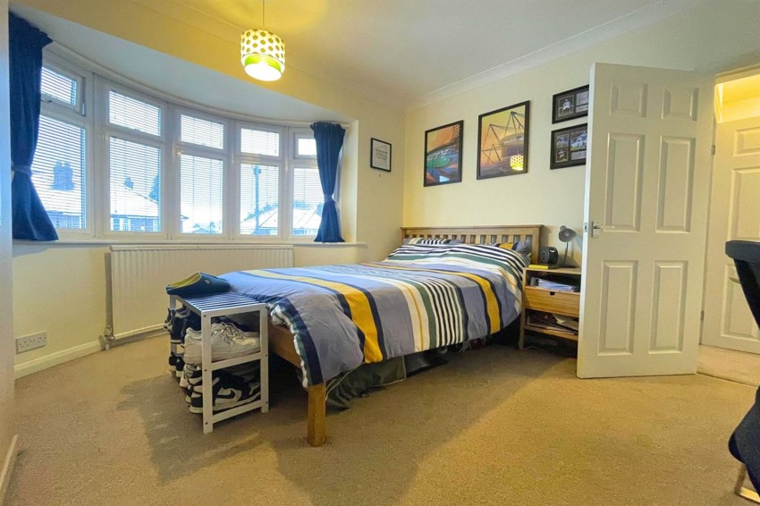 Images for Meadway Close, Sale, M33