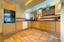 Images for Meadway Close, Sale, M33