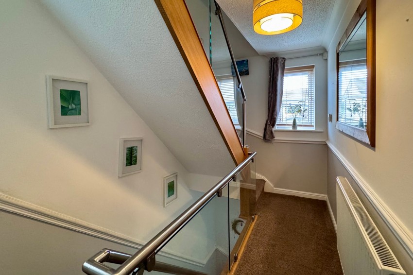 Images for Valemount, Hadfield, SK13