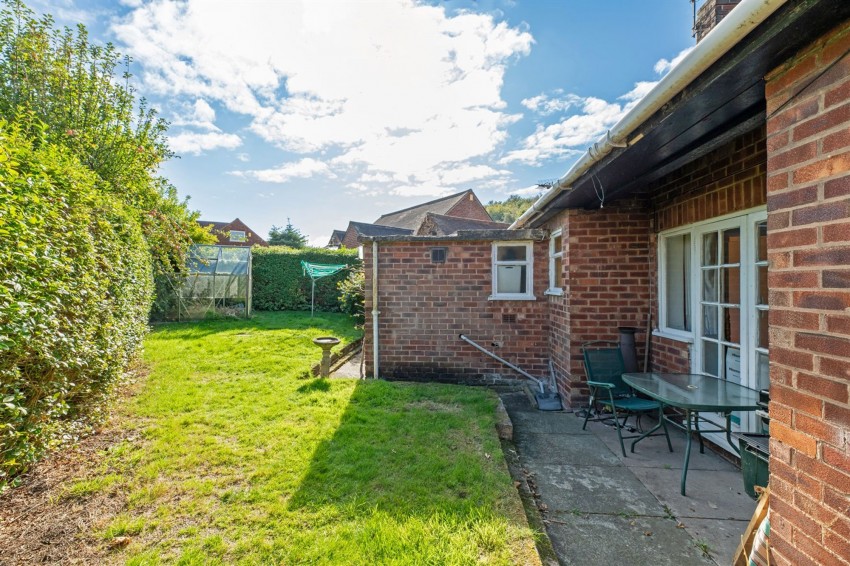 Images for Bates Lane, Helsby, WA6