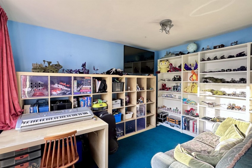 Images for Springmeadow, Charlesworth, SK13