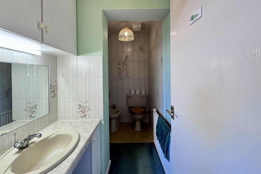 Images for Springmeadow, Charlesworth, SK13