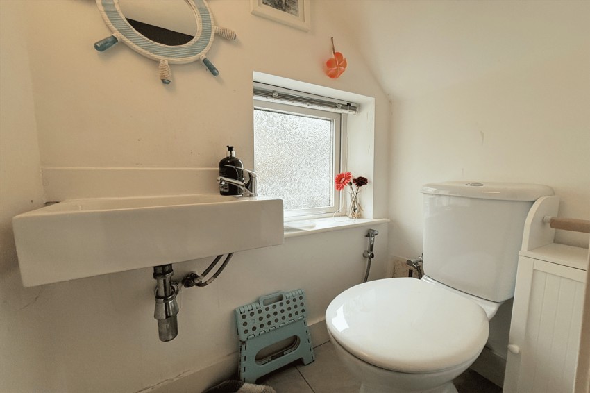 Images for Milton Grove, Sale, M33