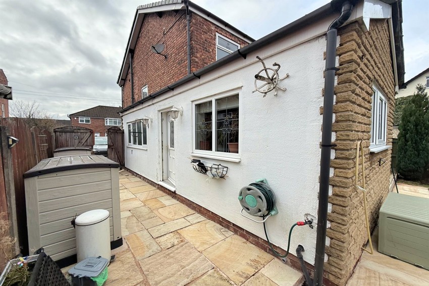 Images for Milton Grove, Sale, M33