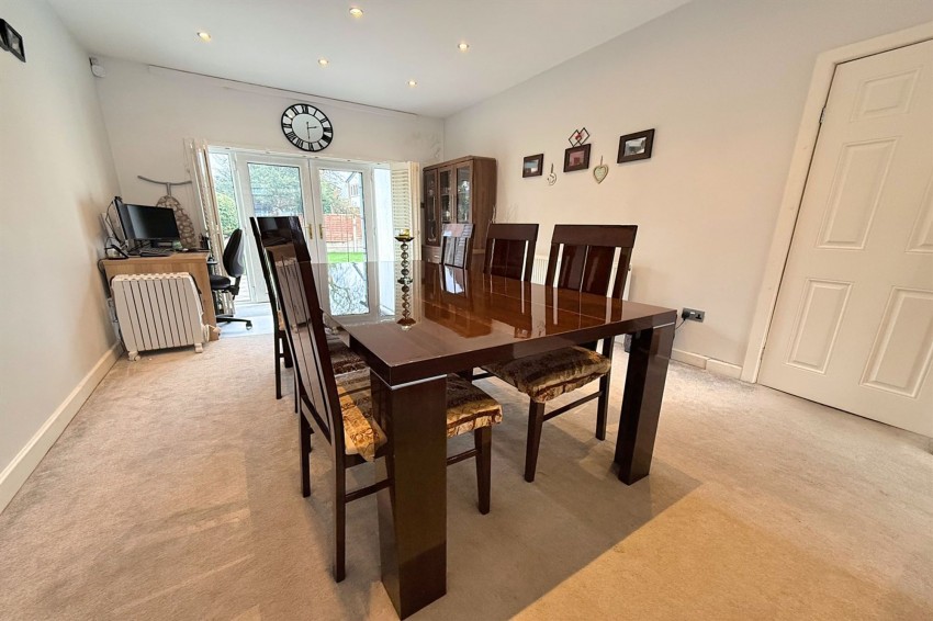Images for Milton Grove, Sale, M33