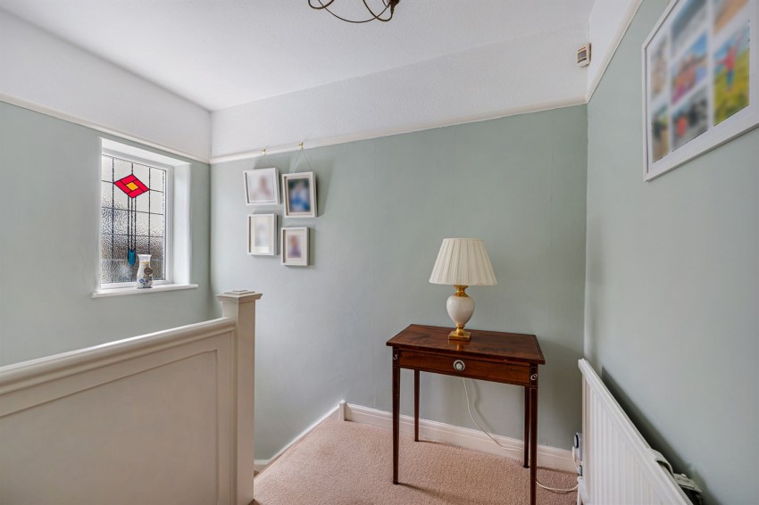 Images for Greenway Close, Sale, M33