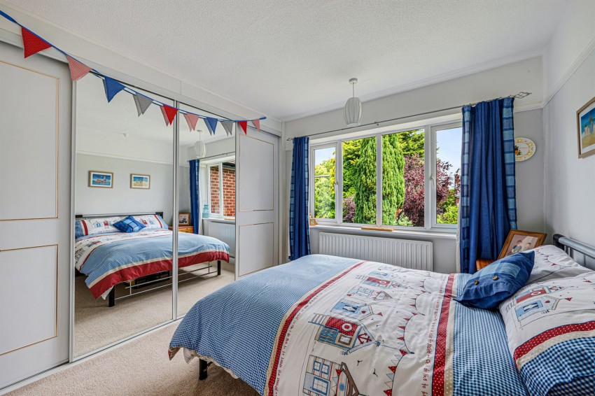 Images for Greenway Close, Sale, M33