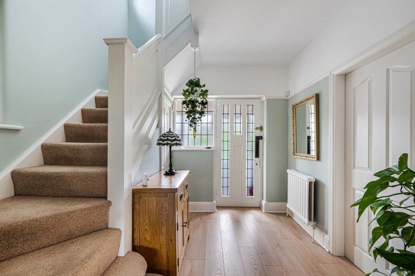 Images for Greenway Close, Sale, M33