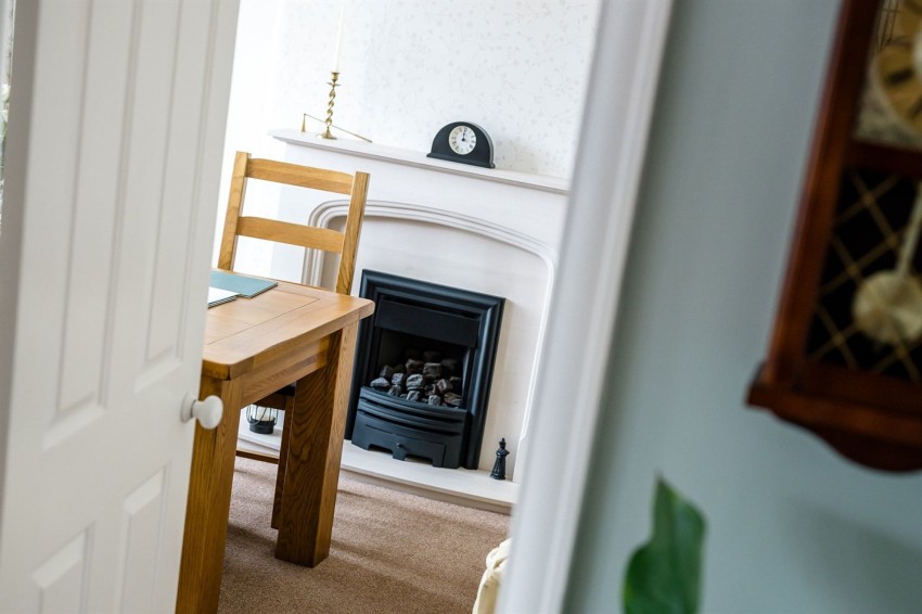 Images for Greenway Close, Sale, M33