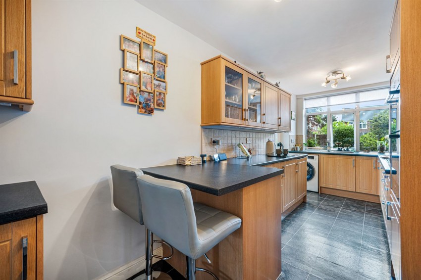 Images for Greenway Close, Sale, M33