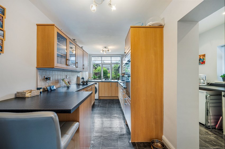 Images for Greenway Close, Sale, M33