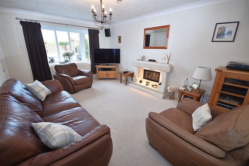 Images for Montrose Close, Macclesfield, SK10