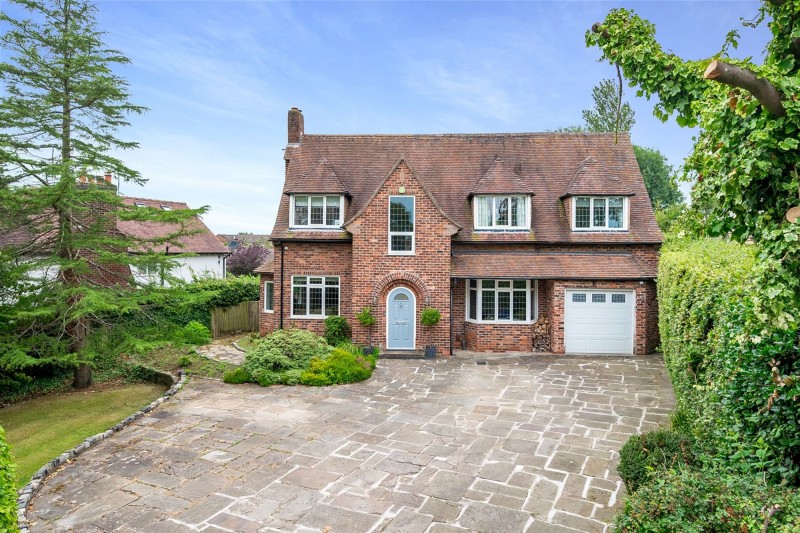 Butley Lanes, Prestbury, SK10