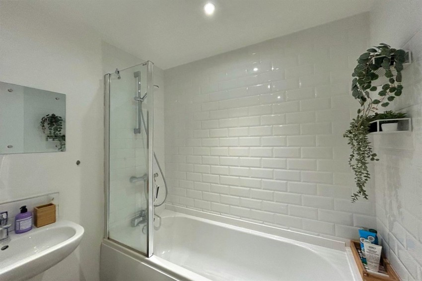 Images for Darley Street, Sale, M33