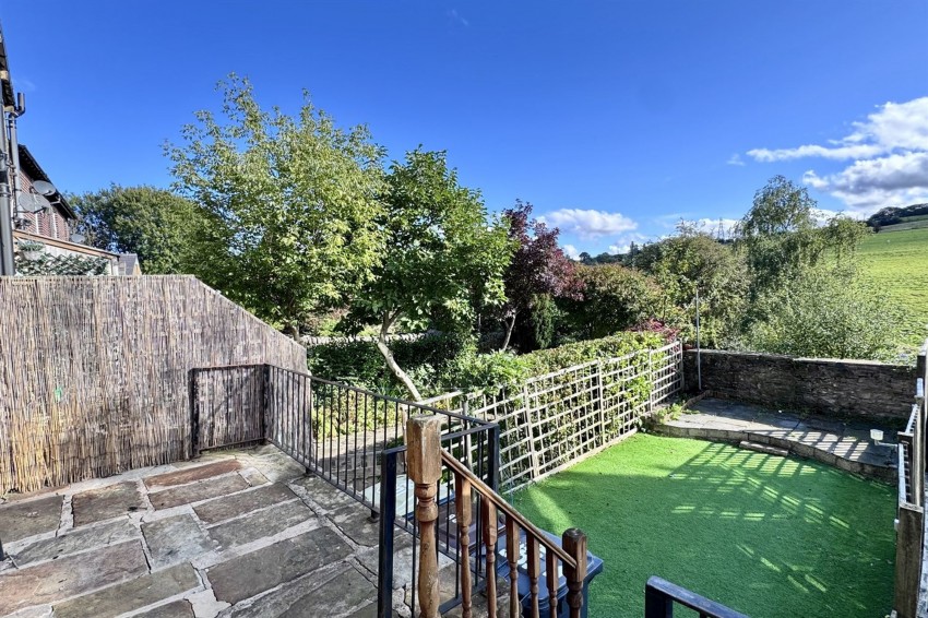 Images for Low Leighton Road, New Mills, SK22