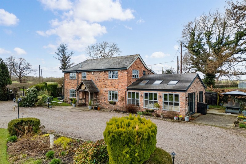 Reddy Lane, Millington, WA14