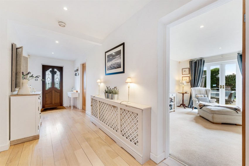 Images for Reddy Lane, Millington, WA14