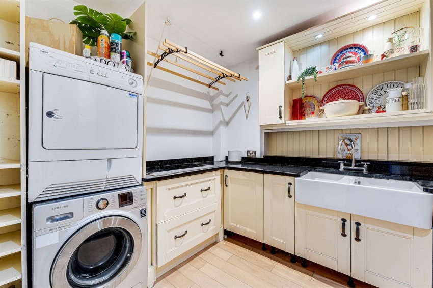 Images for Reddy Lane, Millington, WA14