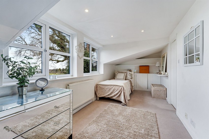 Images for Reddy Lane, Millington, WA14