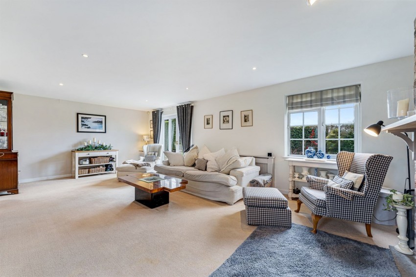 Images for Reddy Lane, Millington, WA14