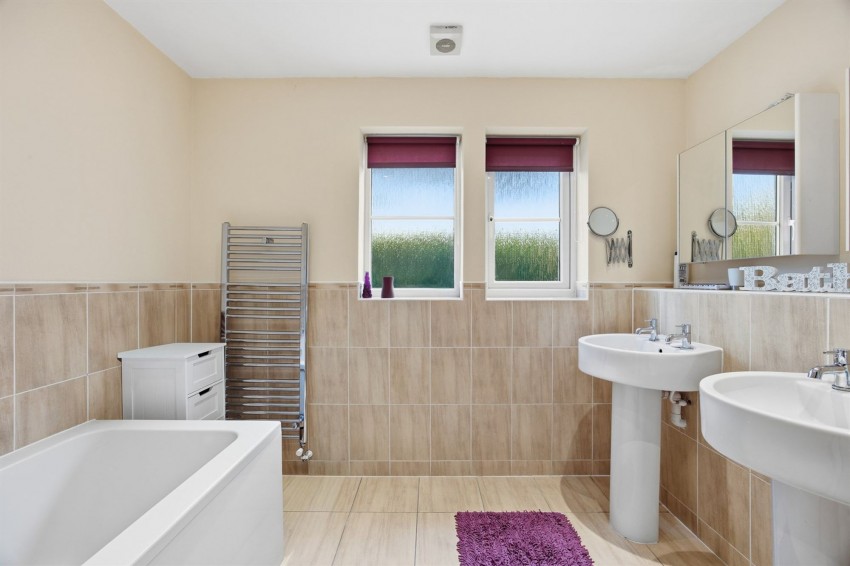 Images for Hawkshead Fold, Glossop, SK13